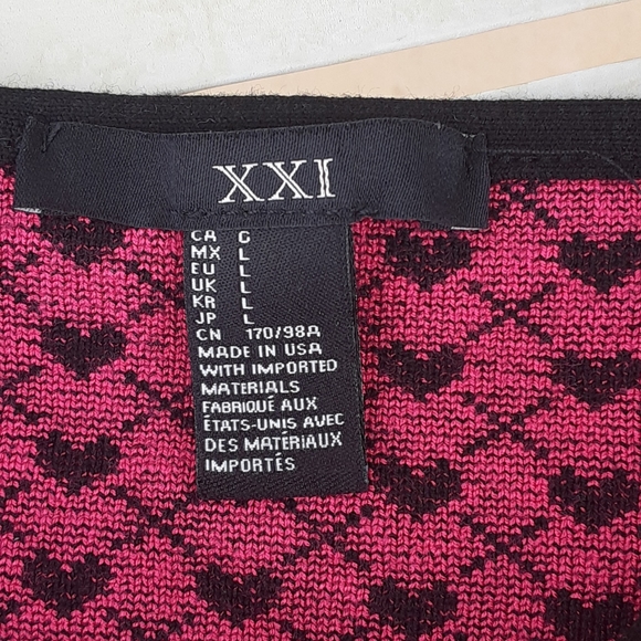 XXI hot pink crop top with black hearts - Picture 2 of 3